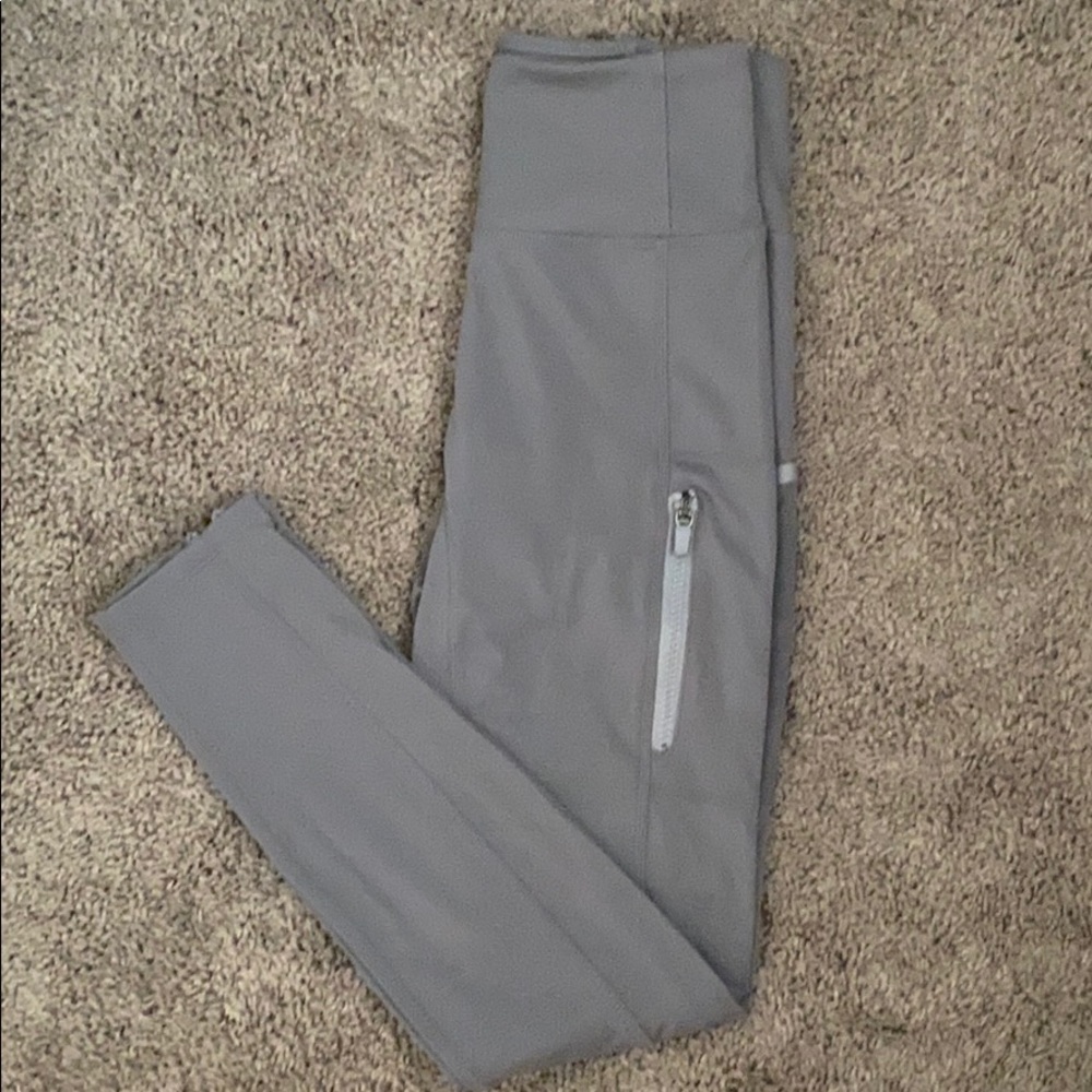 Fabletics compression fit leggings